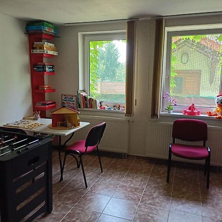 Dom V Zahrade Hotel Bellegszencse Kültér fotó